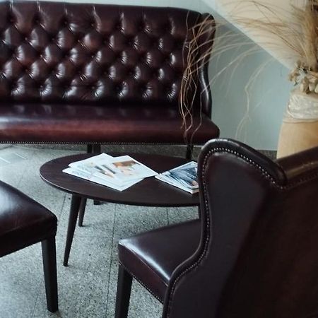 Hotel Am Theater Швецинген Екстериор снимка