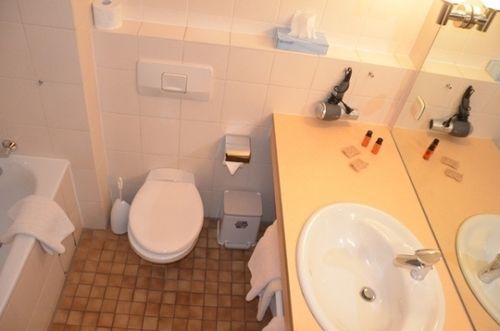 Hotel Am Theater Швецинген Екстериор снимка